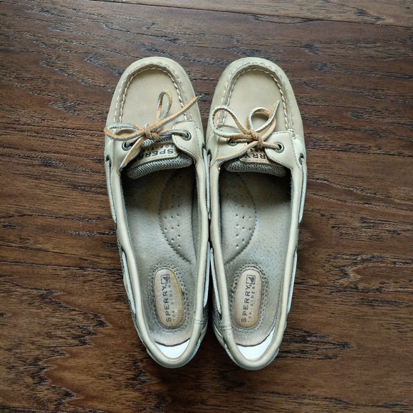 **FINAL CHANCE** Tan Sperry Top Siders - Picture 4 of 5